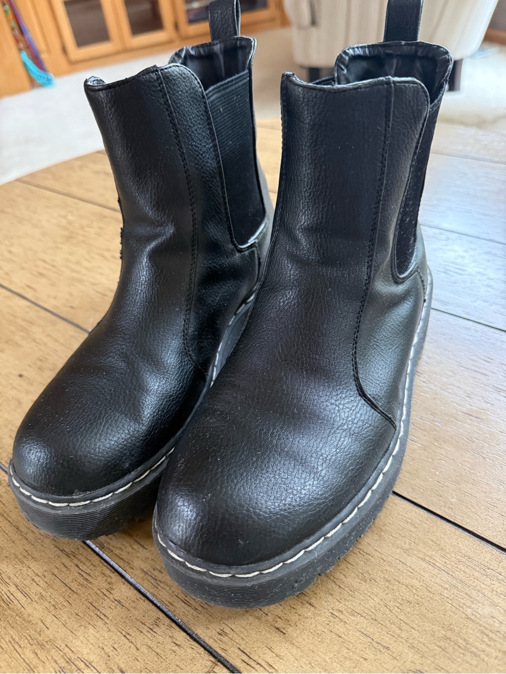 Sincerely Jules Black Chelsea Platform Boots